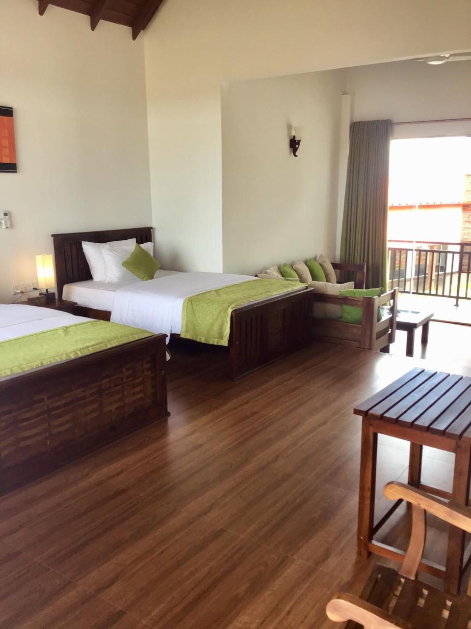Avonil Resort Yala Tissamaharama Extérieur photo