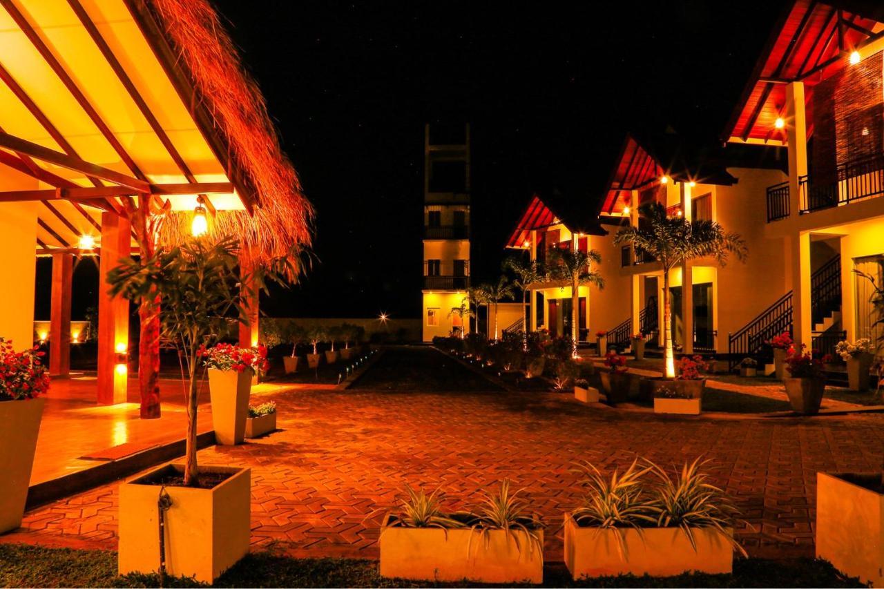Avonil Resort Yala Tissamaharama Extérieur photo