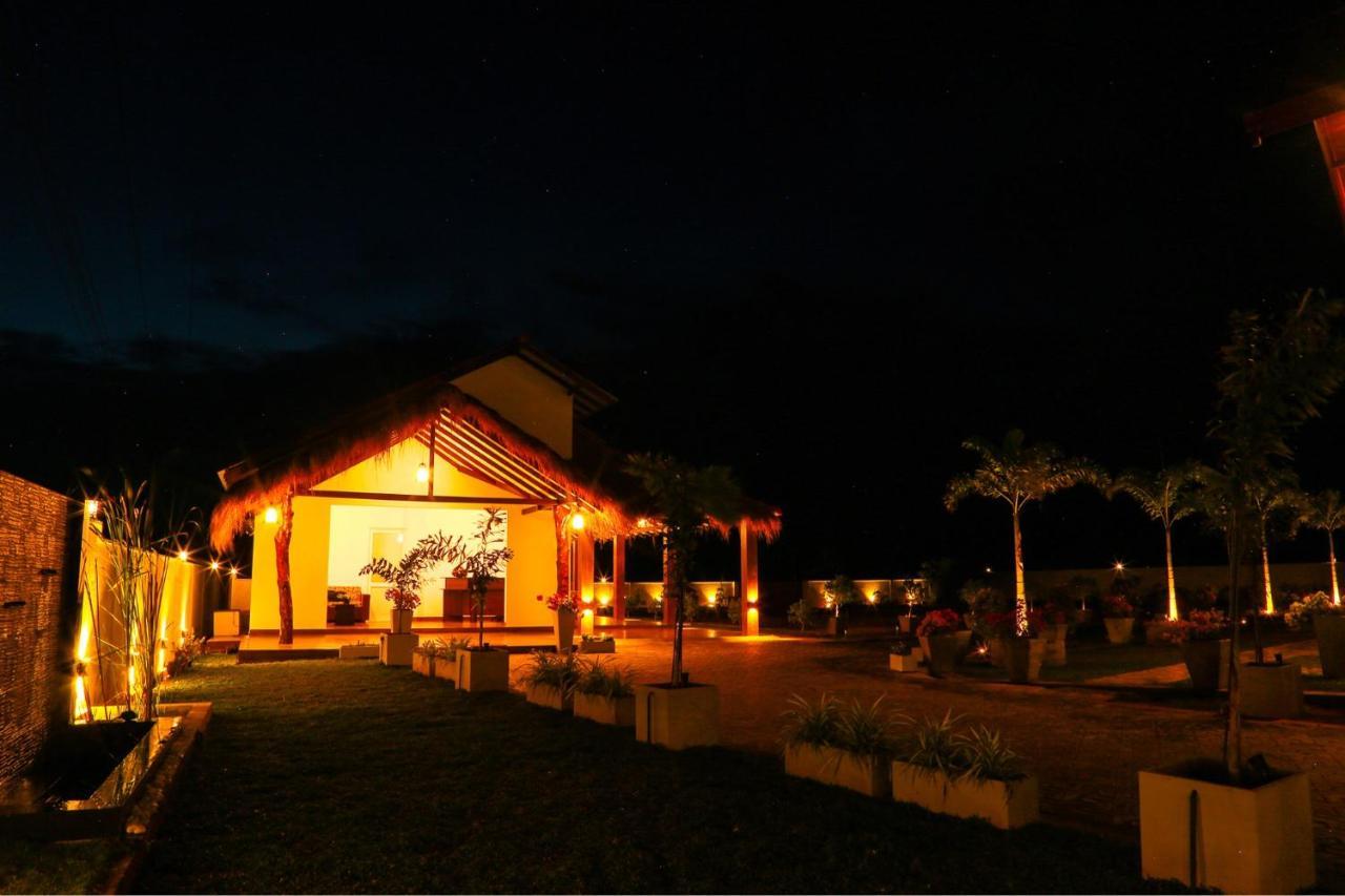 Avonil Resort Yala Tissamaharama Extérieur photo